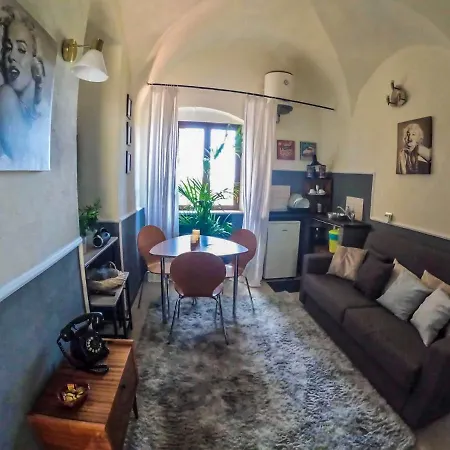 Piazzetta Little * Arma di Taggia